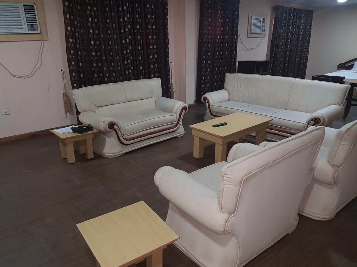 Citilodge Hotel & Conference Centre Newly Renovated 阿布贾 外观 照片